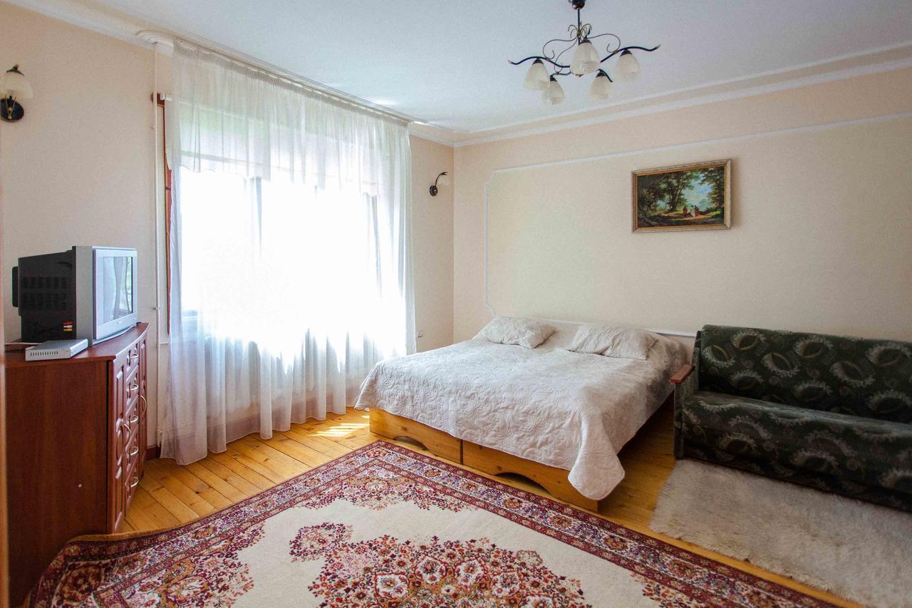Lisoviy Zatyshok, Z Vidkrutum Litnim Baseynom Hotel Slavske Exterior foto